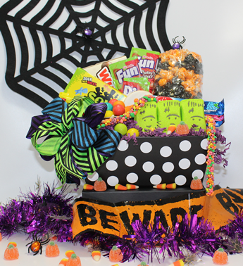 Creative and scary halloween gifts by Basket of Pittsburgh. Fun halloween gifts by basket of pittsburgh. Trick or treat gifts. Halloween gifts for kids by Basket of Pittsburgh.